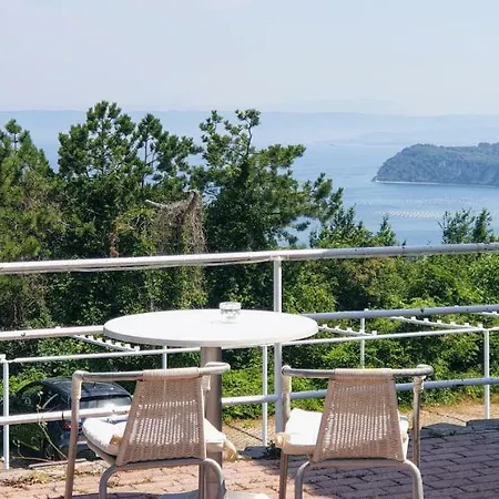 Larocca Studio Apartment